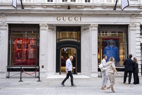 kering gucci profit